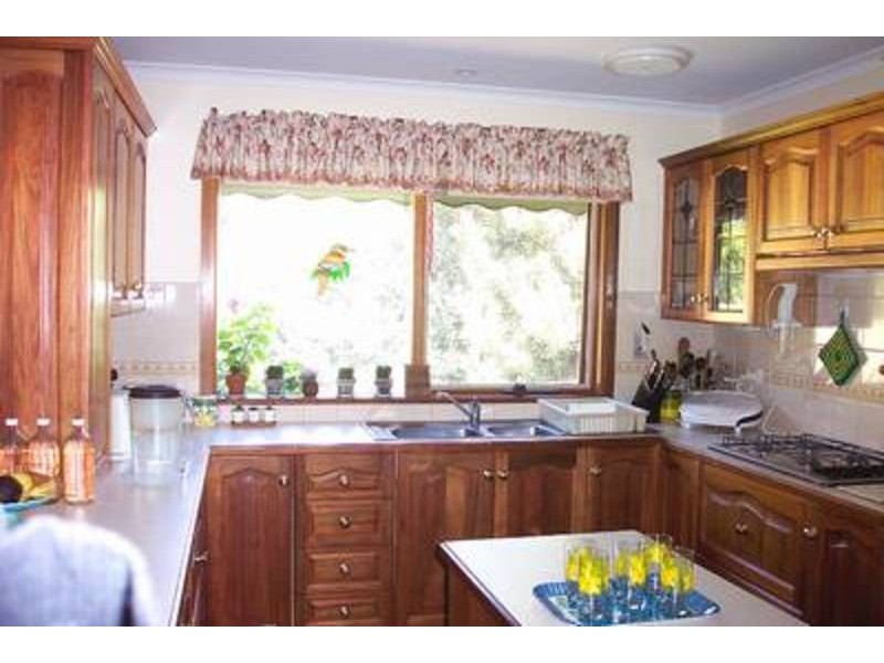 13 Dammans Road, Warburton VIC 3799