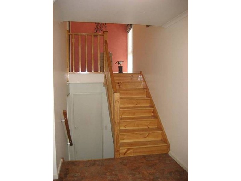 10 Mathers Avenue, Launching Place VIC 3139