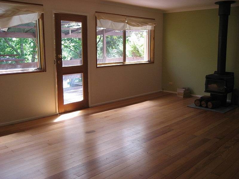 6 Shirley Avenue, Warburton VIC 3799