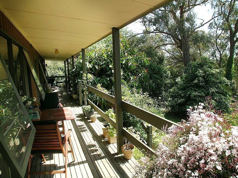 884 Warburton  Highway, Seville East VIC 3139