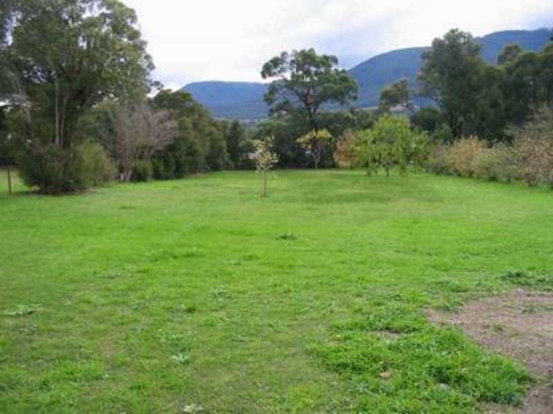 2819 Warburton Highway, Wesburn VIC 3799