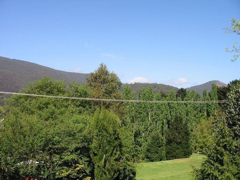 11 Salisbury  Avenue, Warburton VIC 3799