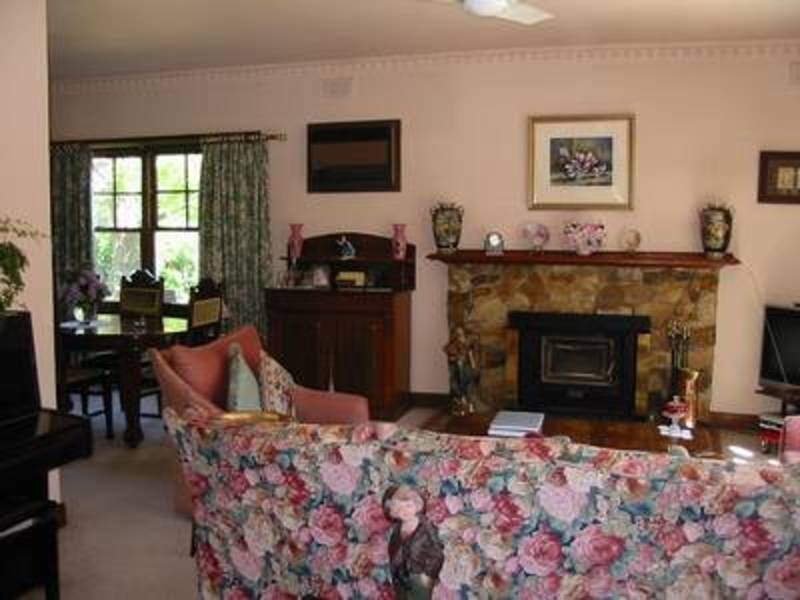 6-8 Station Road, Warburton VIC 3799