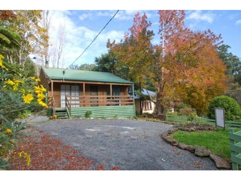 2a Giffords Road, Warburton VIC 3799