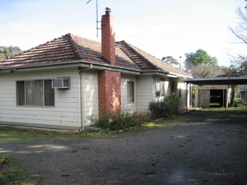 2763 Warburton Highway, Wesburn VIC 3799