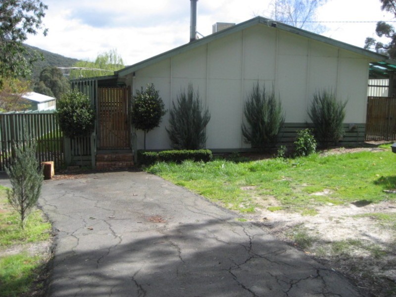 8 Milners Road, Yarra Junction VIC 3797