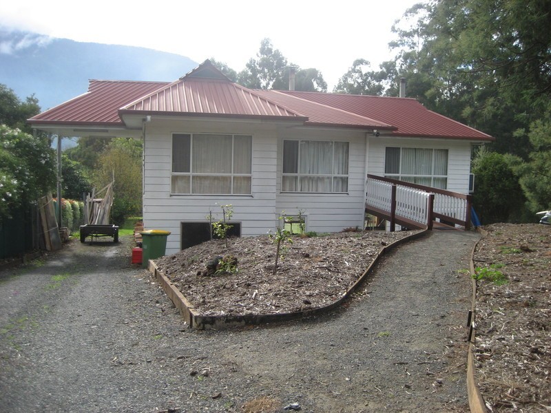 5 Sylvan Avenue, Warburton VIC 3799