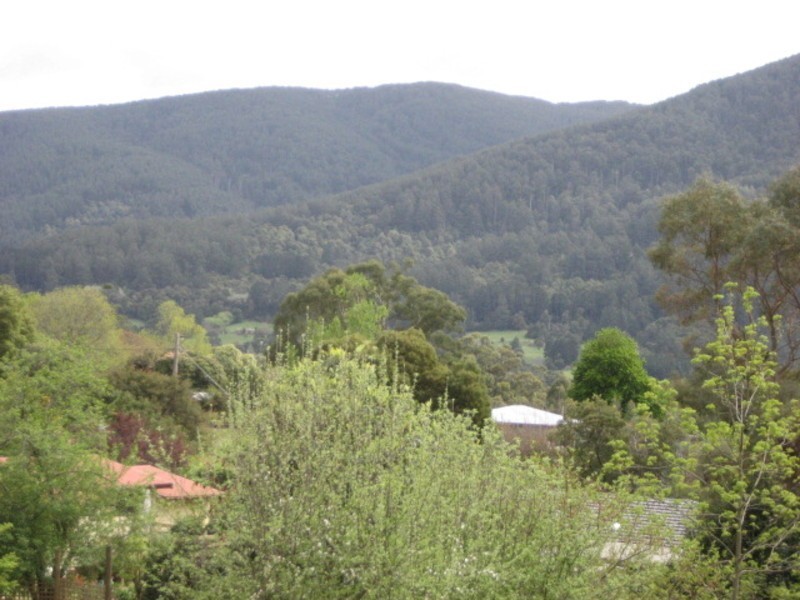 5 Sylvan Avenue, Warburton VIC 3799