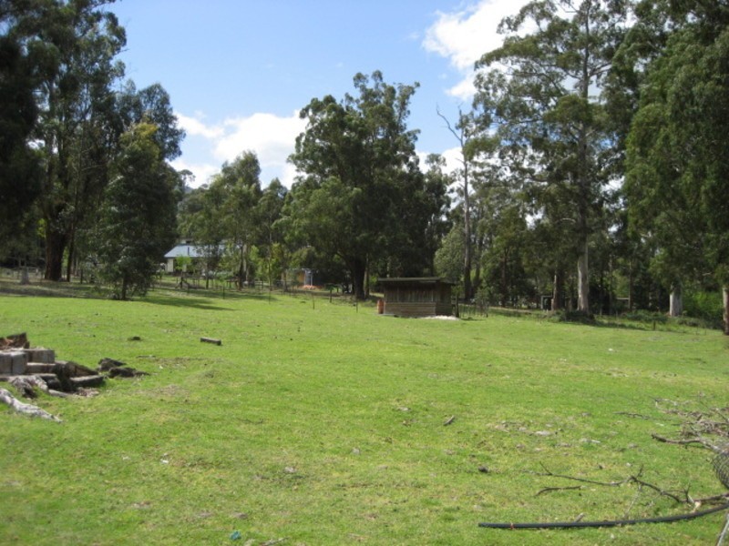 21 River Road, Millgrove VIC 3799