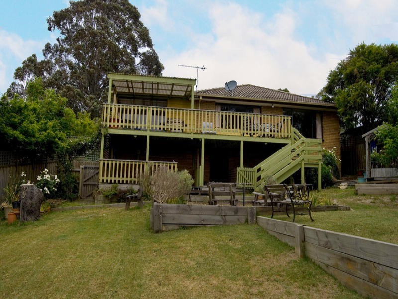 17 Grand Panorama Court, Launching Place VIC 3139