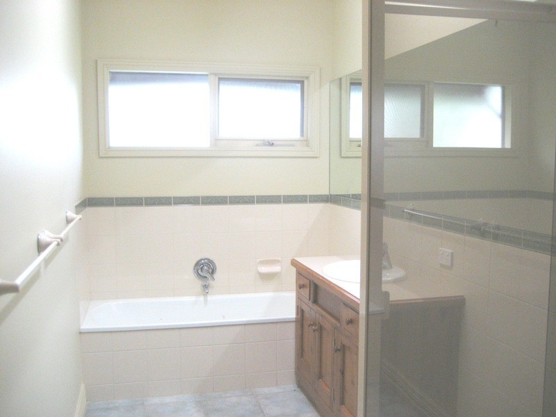 12 Comongin Avenue, Warburton VIC 3799