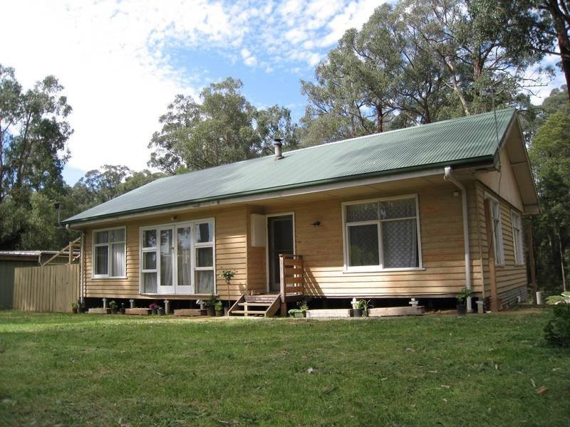 17 Hacketts Creek Road, Three Bridges VIC 3797