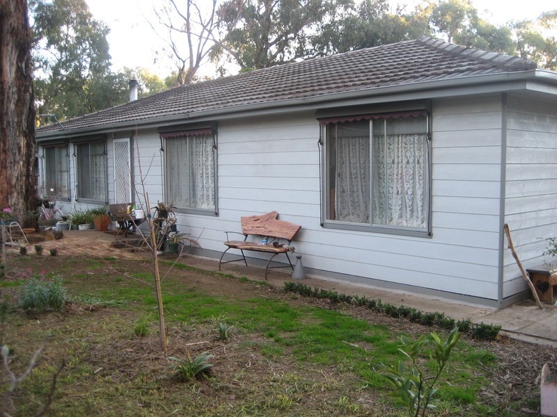 41 Allsops Road, Launching Place VIC 3139