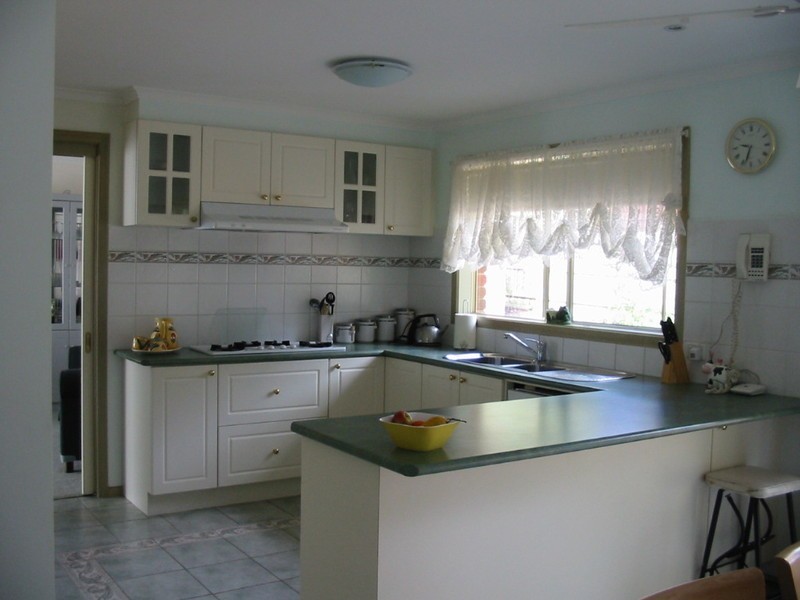 72 Braeside Drive, Launching Place VIC 3139