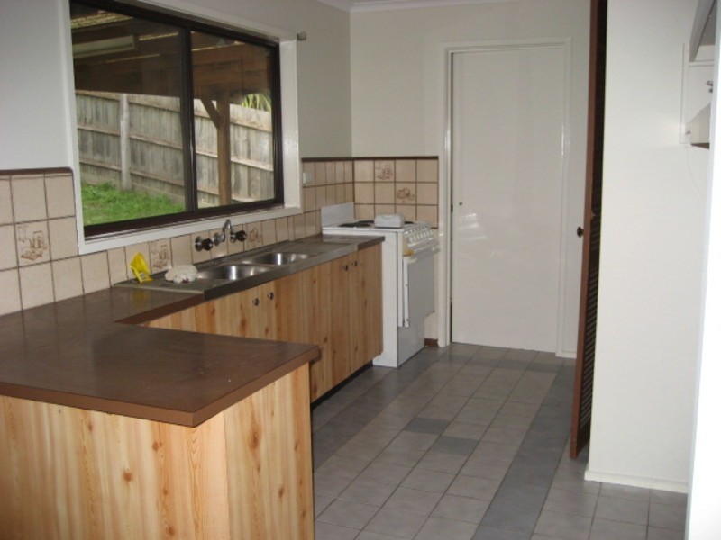 32 Shirley Crescent, Woori Yallock VIC 3139