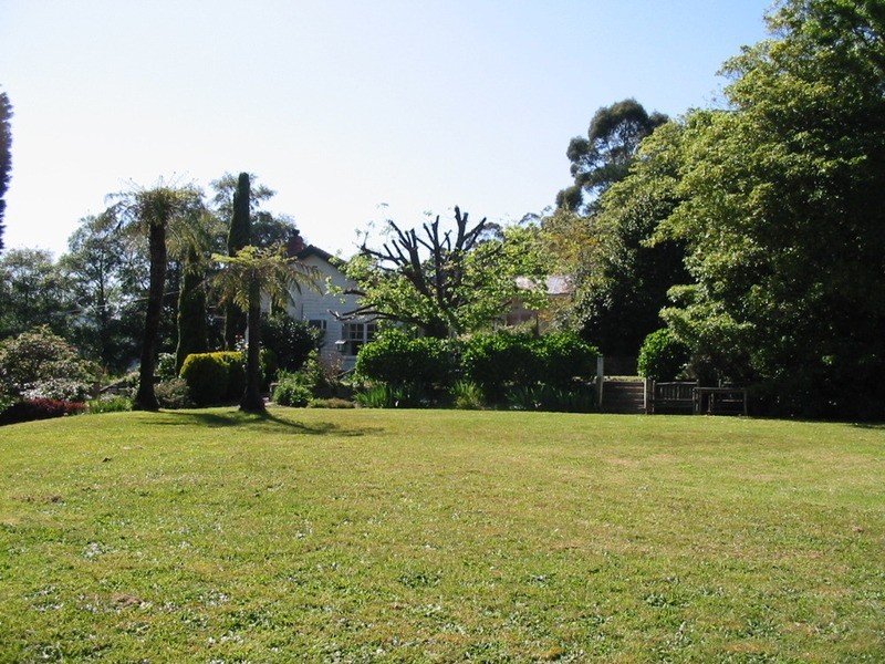 6-8 Station Road, Warburton VIC 3799