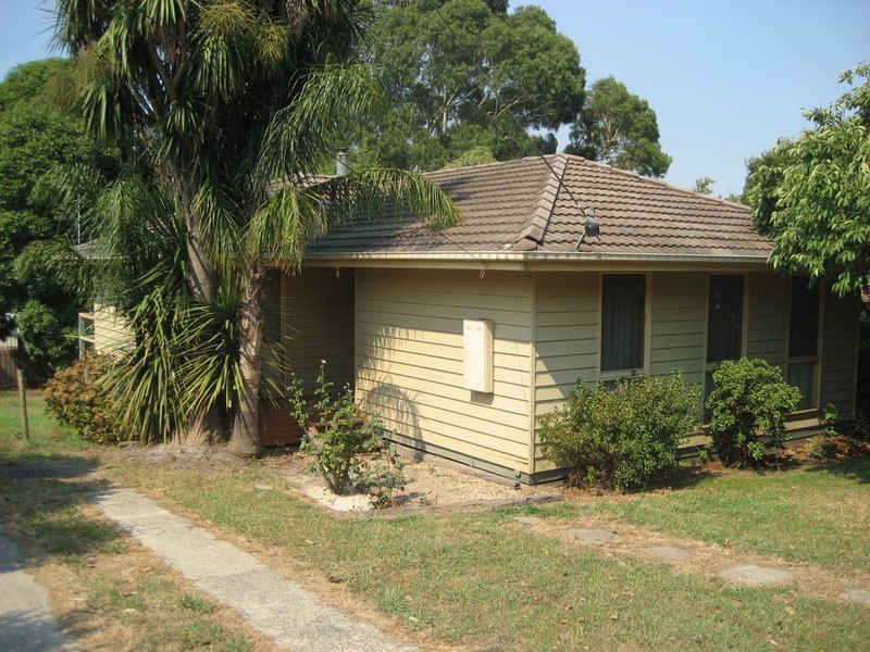 18 Carroll Avenue, Millgrove VIC 3799