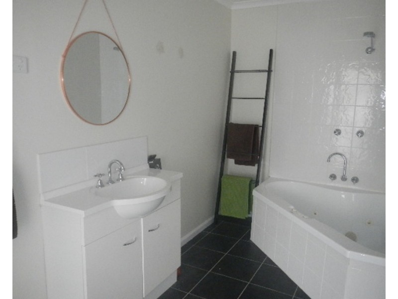 24 Upper Blackwood Avenue, Warburton VIC 3799