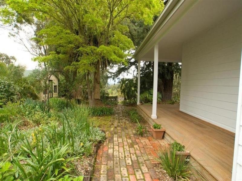 51 Gardenhill Road, Launching Place VIC 3139