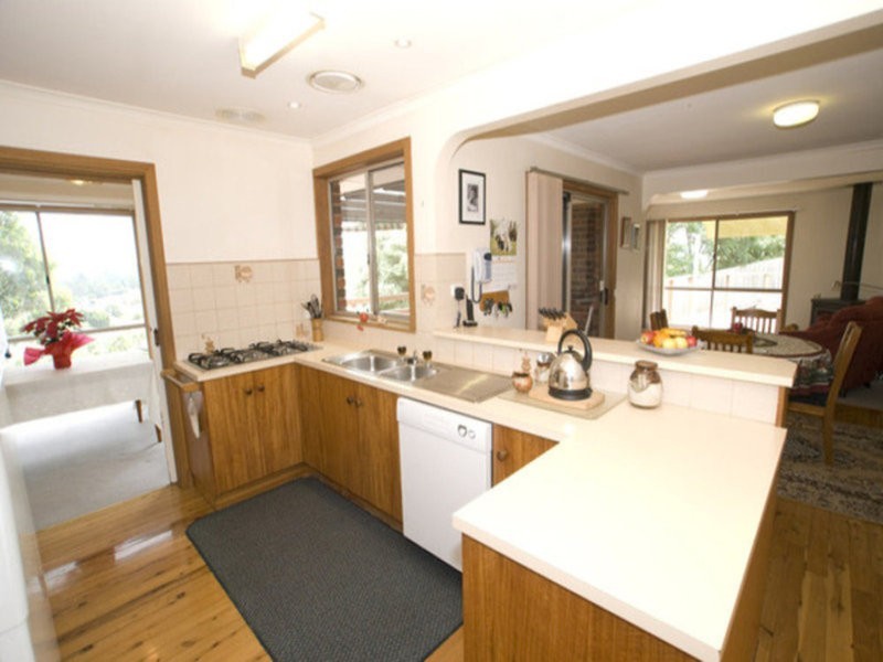 32 Eileen Grove, Woori Yallock VIC 3139