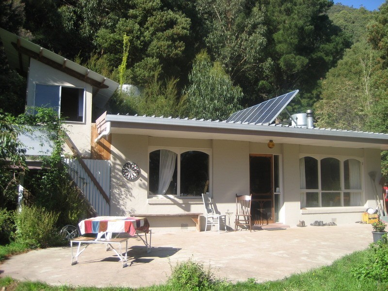 24 Hillcrest Road, Launching Place VIC 3139