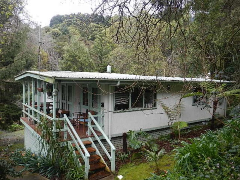 6 Cornish Road, Warburton VIC 3799