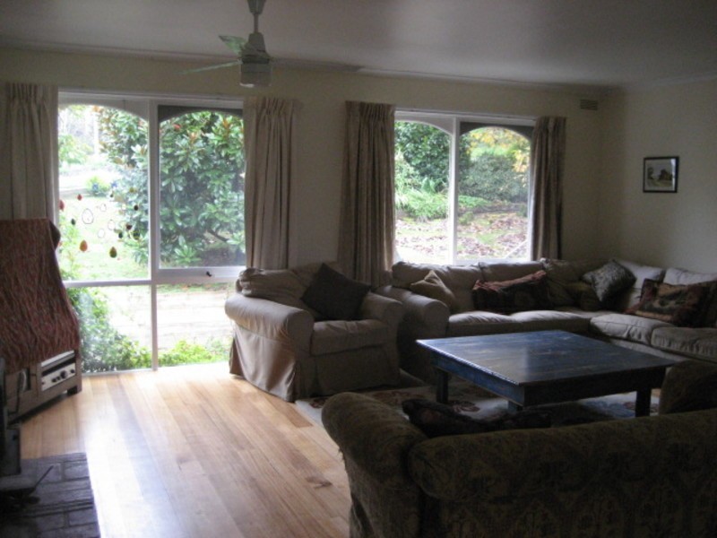 77 Surrey Road, Warburton VIC 3799