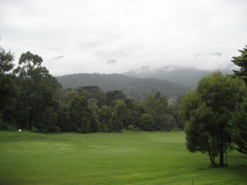 77 Surrey Road, Warburton VIC 3799
