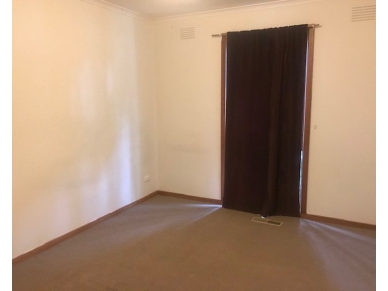 33 Shirley Crescent, Woori Yallock VIC 3139