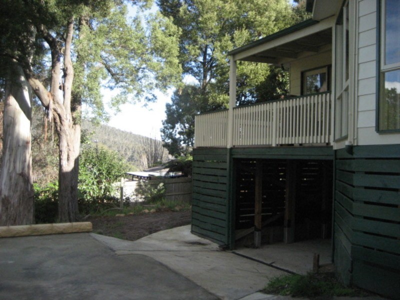 16 Christine Street, Millgrove VIC 3799