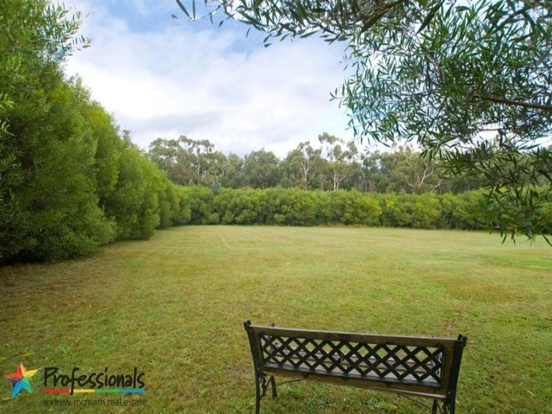 450 Dalry Road, Launching Place VIC 3139