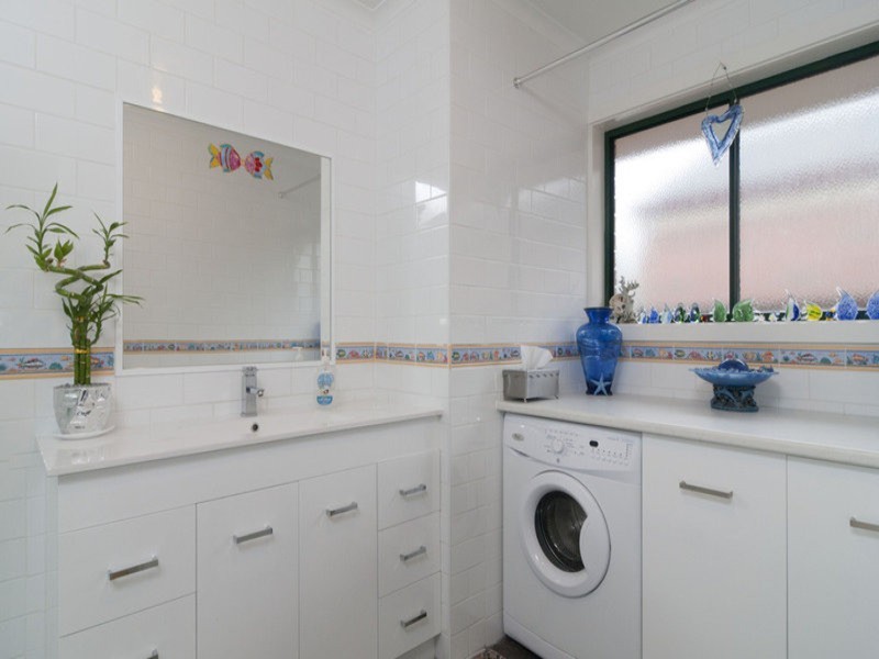 13 Charlwood Drive, Mooroolbark VIC 3138
