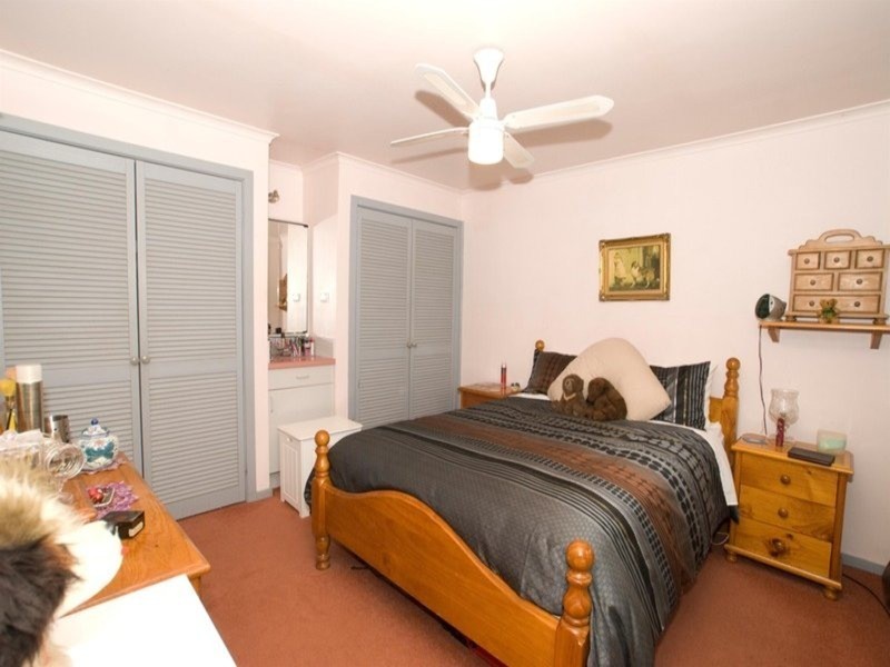 20 Gembrook Road, Launching Place VIC 3139