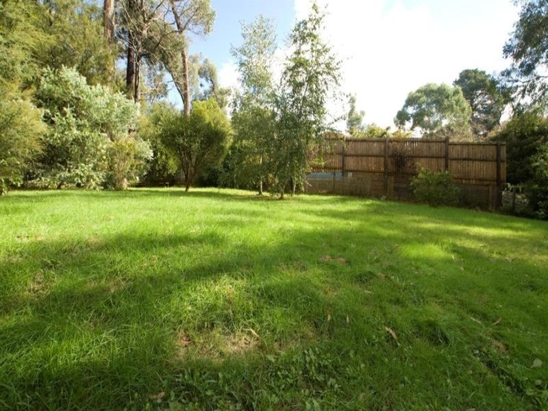 20 Gembrook Road, Launching Place VIC 3139