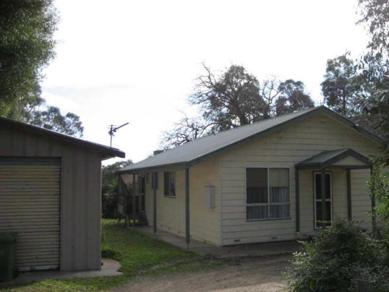 9 The Crescent, Wesburn VIC 3799