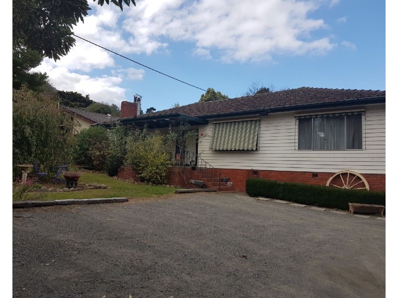 37 Surrey Road, Warburton VIC 3799