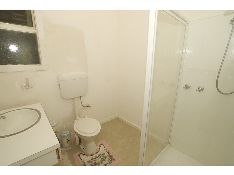 2a Allsops Road, Launching Place VIC 3139