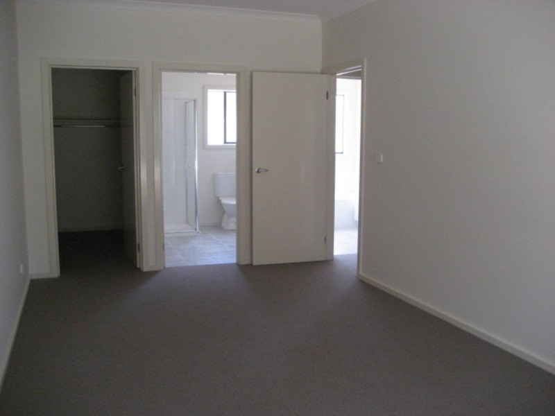 2/5 Milners Road, Yarra Junction VIC 3797