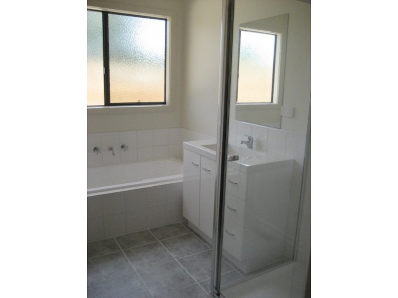 2/5 Milners Road, Yarra Junction VIC 3797