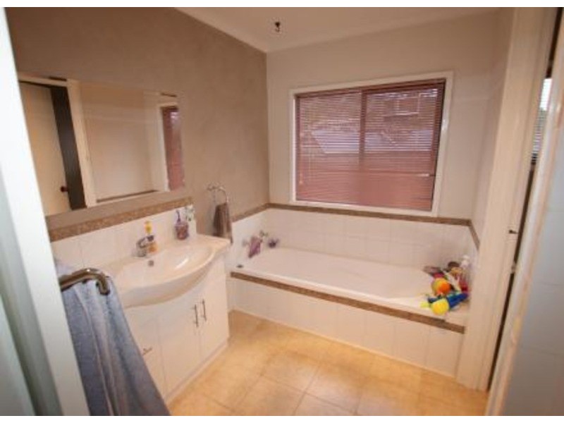 37 Carroll Avenue, Millgrove VIC 3799