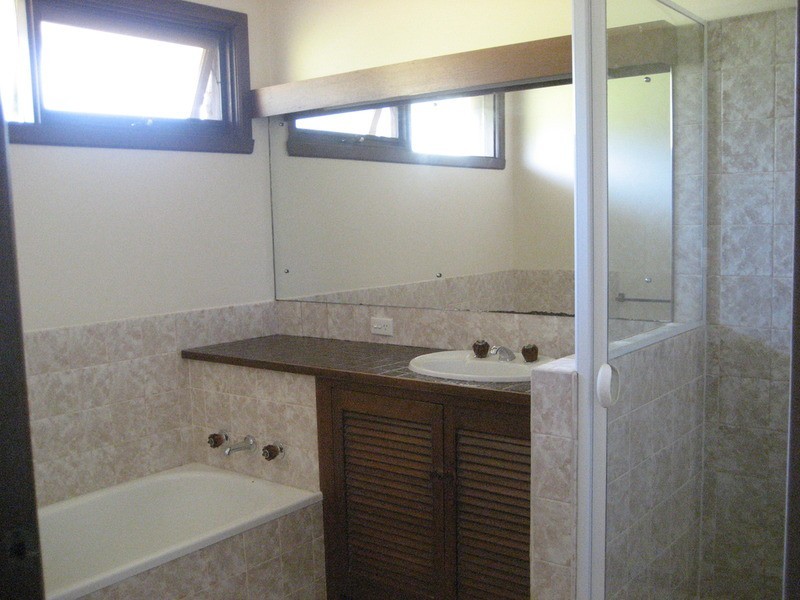 56 Monbulk Seville Road, Seville VIC 3139