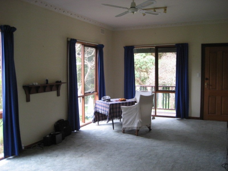 12 Old Warburton Road, Warburton VIC 3799