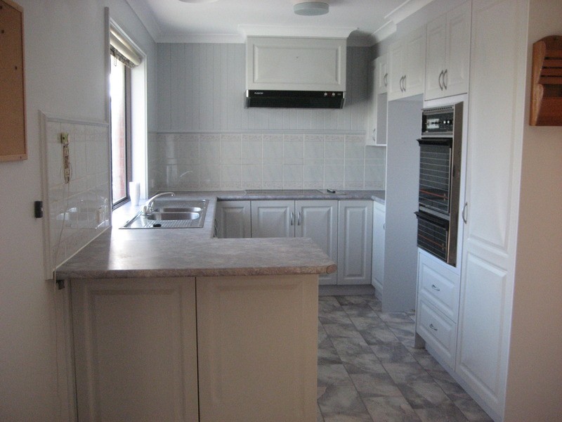 18 Cairncroft Avenue, Launching Place VIC 3139