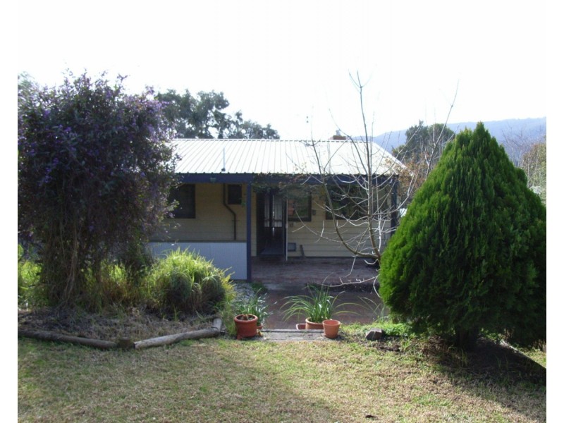 2 Alan Grove, Woori Yallock VIC 3139