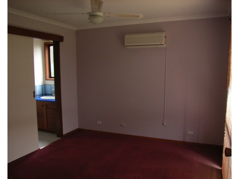 2 Alan Grove, Woori Yallock VIC 3139