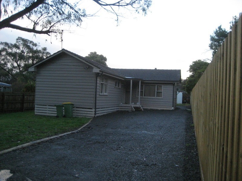 4 Henry Street, Woori Yallock VIC 3139