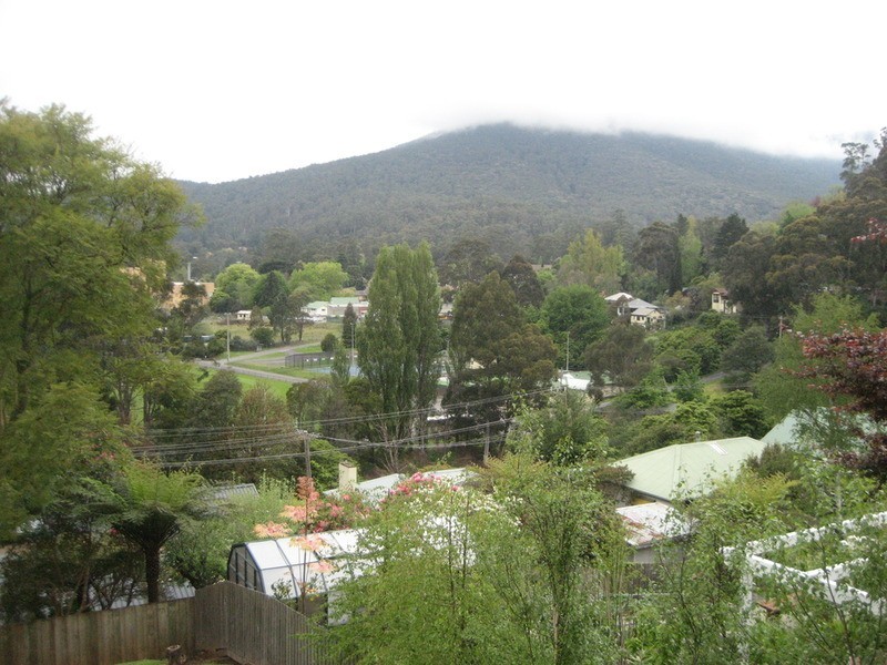 1/15 Brisbane Hill Road, Warburton VIC 3799