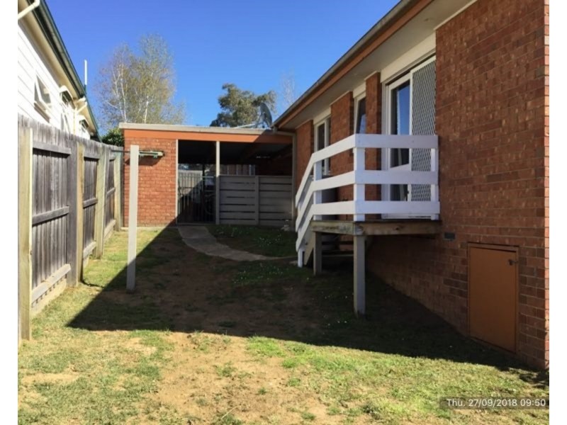1/40 Riversdale Road, Yarra Junction VIC 3797