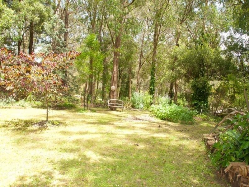 4 Yarra Valley Crescent, East Warburton VIC 3799