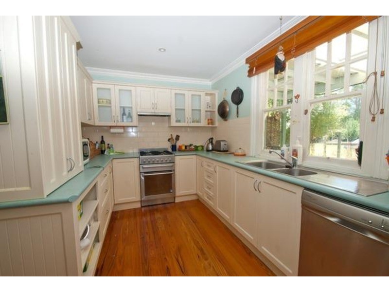 11 Graham Road, East Warburton VIC 3799